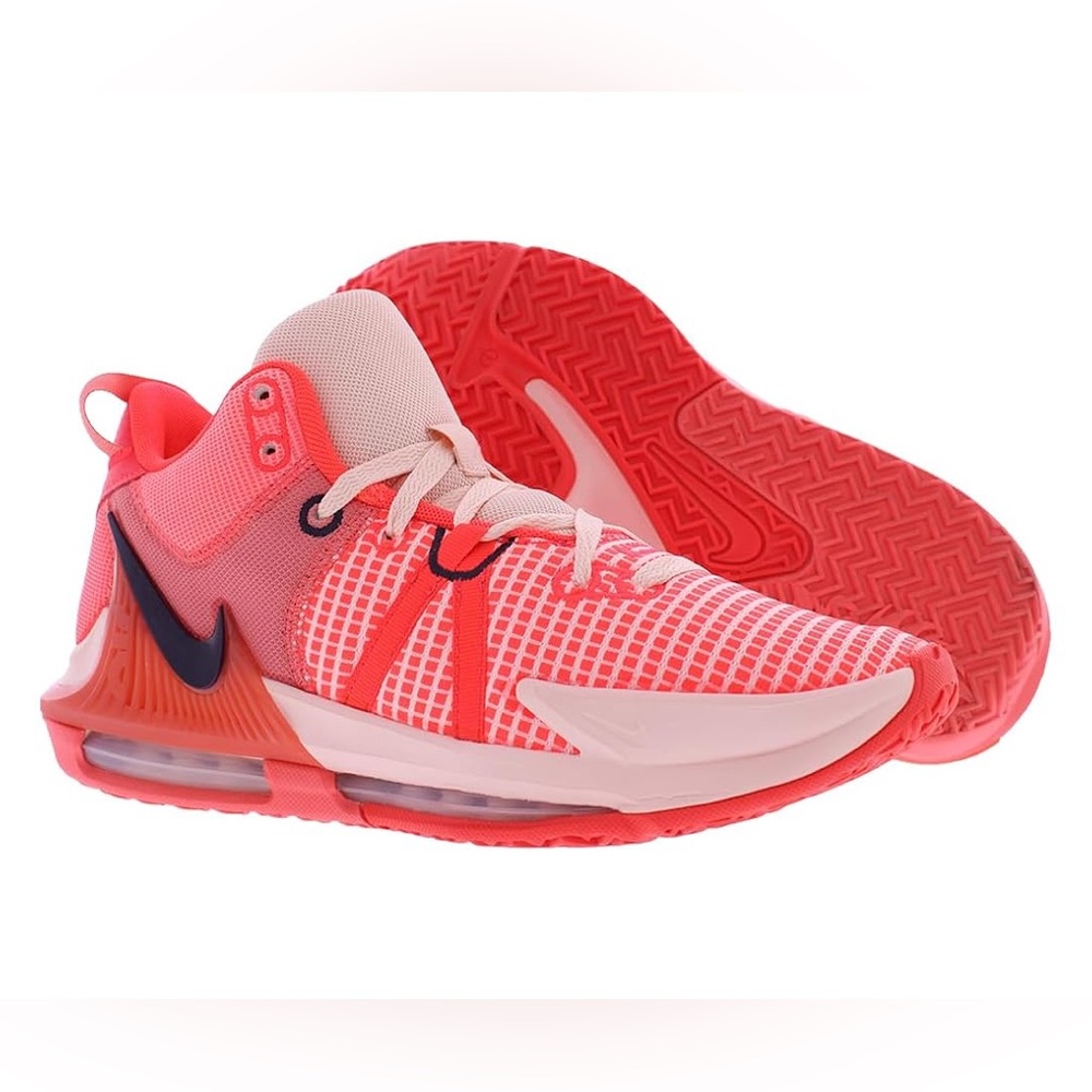 Nike Lebron Witness VII Basketball Shoes